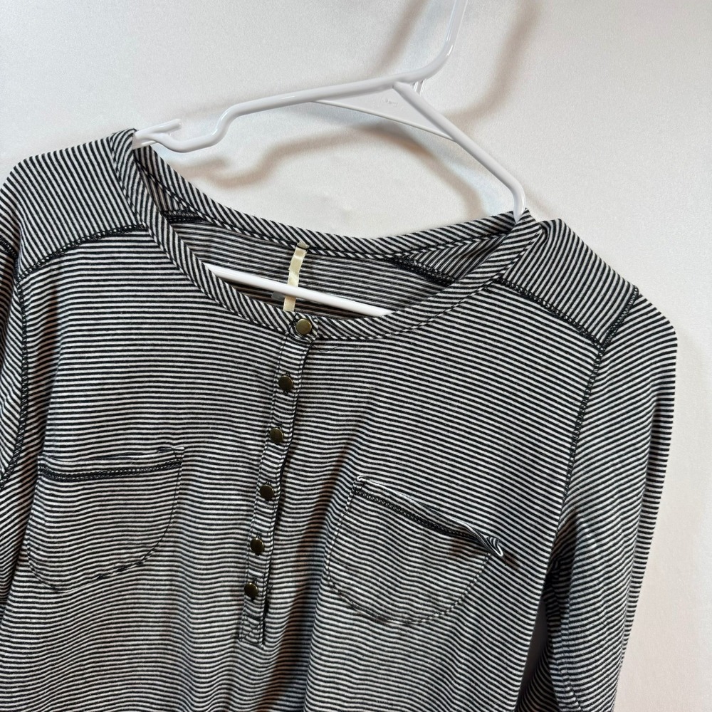Striped Henley Long Sleeve Top Black White Cotton Blend Button Front Size Large